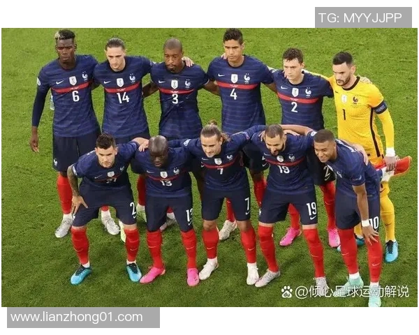 吉奥克雷斯在欧联杯中上演绝杀时刻助球队逆转胜利的精彩瞬间